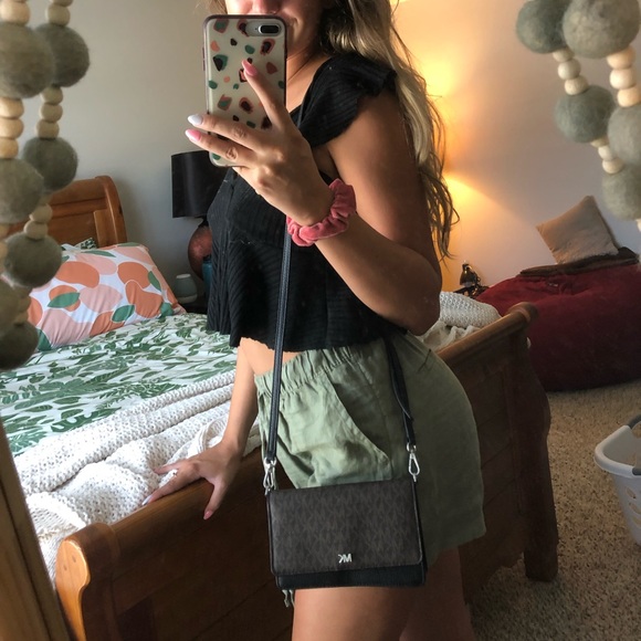 NEW Michael Kors Crossbody - Picture 11 of 11